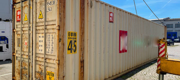 www.hz-containers.com www.hz-kontejnery.cz NOWE KONTENERY, KONTENERY PO JEDNYM TRANSPORCIE MORSKIM, WYNAJEM KONTENERÓW MORSKICH, CHŁODNICZYCH