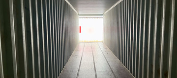 www.hz-containers.com www.hz-kontejnery.cz NOWE KONTENERY, KONTENERY PO JEDNYM TRANSPORCIE MORSKIM, WYNAJEM KONTENERÓW MORSKICH, CHŁODNICZYCH17