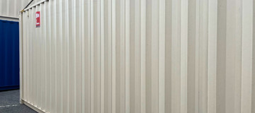 www.hz-containers.com www.hz-kontejnery.cz Új raktárkonténereket, lakókonténereket, Tengeri konténer 6 m, hajókonténer 12 m, LAKÓKONTÉNEREK, www.confoot.cz 4