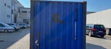 www.hz-containers.com www.hz-kontejnery.cz Új raktárkonténereket, lakókonténereket, Tengeri konténer 6 m, hajókonténer 12 m, LAKÓKONTÉNEREK, www.confoot.cz 4