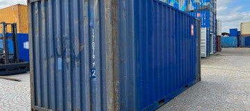 www.hz-containers.com www.hz-kontejnery.cz Új raktárkonténereket, lakókonténereket, Tengeri konténer 6 m, hajókonténer 12 m, LAKÓKONTÉNEREK, www.confoot.cz 1