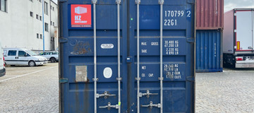 www.hz-containers.com www.hz-kontejnery.cz Új raktárkonténereket, lakókonténereket, Tengeri konténer 6 m, hajókonténer 12 m, LAKÓKONTÉNEREK, www.confoot.cz 7