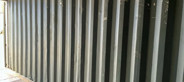 www.hz-containers.com www.hz-kontejnery.cz Új raktárkonténereket, lakókonténereket, Tengeri konténer 6 m, hajókonténer 12 m, LAKÓKONTÉNEREK, www.confoot.cz 9