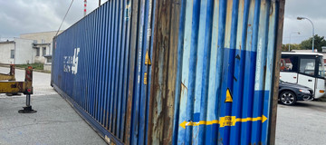 www.hz-containers.com www.hz-kontejnery.cz Új raktárkonténereket, lakókonténereket, Tengeri konténer 6 m, hajókonténer 12 m, LAKÓKONTÉNEREK, www.confoot.cz 4