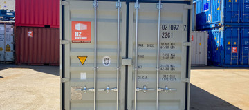 www.hz-containers.com www.hz-kontejnery.cz NOWE KONTENERY, KONTENERY PO JEDNYM TRANSPORCIE MORSKIM, WYNAJEM KONTENERÓW MORSKICH, CHŁODNICZYCH7