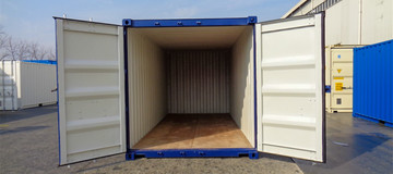 www.hz-containers.com www.hz-kontejnery.cz Új raktárkonténereket, lakókonténereket, Tengeri konténer 6 m, hajókonténer 12 m, LAKÓKONTÉNEREK, www.confoot.cz 7