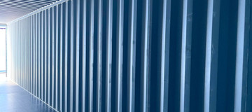 www.hz-containers.com www.hz-kontejnery.cz Új raktárkonténereket, lakókonténereket, Tengeri konténer 6 m, hajókonténer 12 m, LAKÓKONTÉNEREK, www.confoot.cz 7