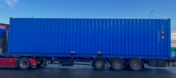 www.hz-containers.com www.hz-kontejnery.cz Új raktárkonténereket, lakókonténereket, Tengeri konténer 6 m, hajókonténer 12 m, LAKÓKONTÉNEREK, www.confoot.cz 10