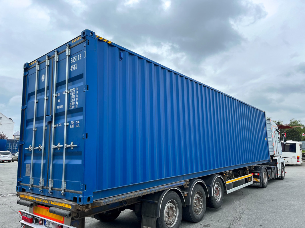 Lodný kontajner 40'HC RAL 5010 | Containers Store